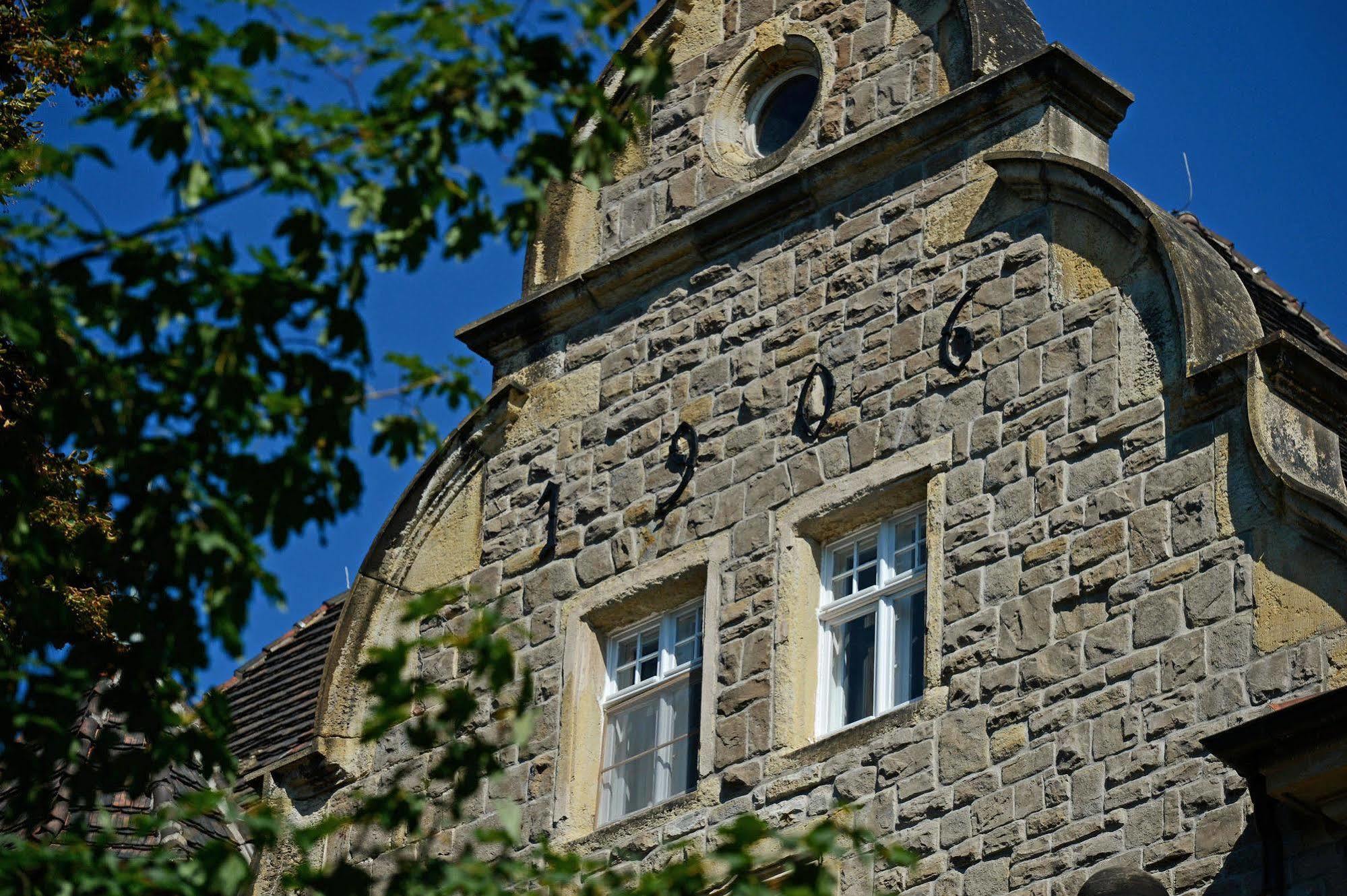 Schlosshotel Villa Westerberge Ашерслебен Экстерьер фото
