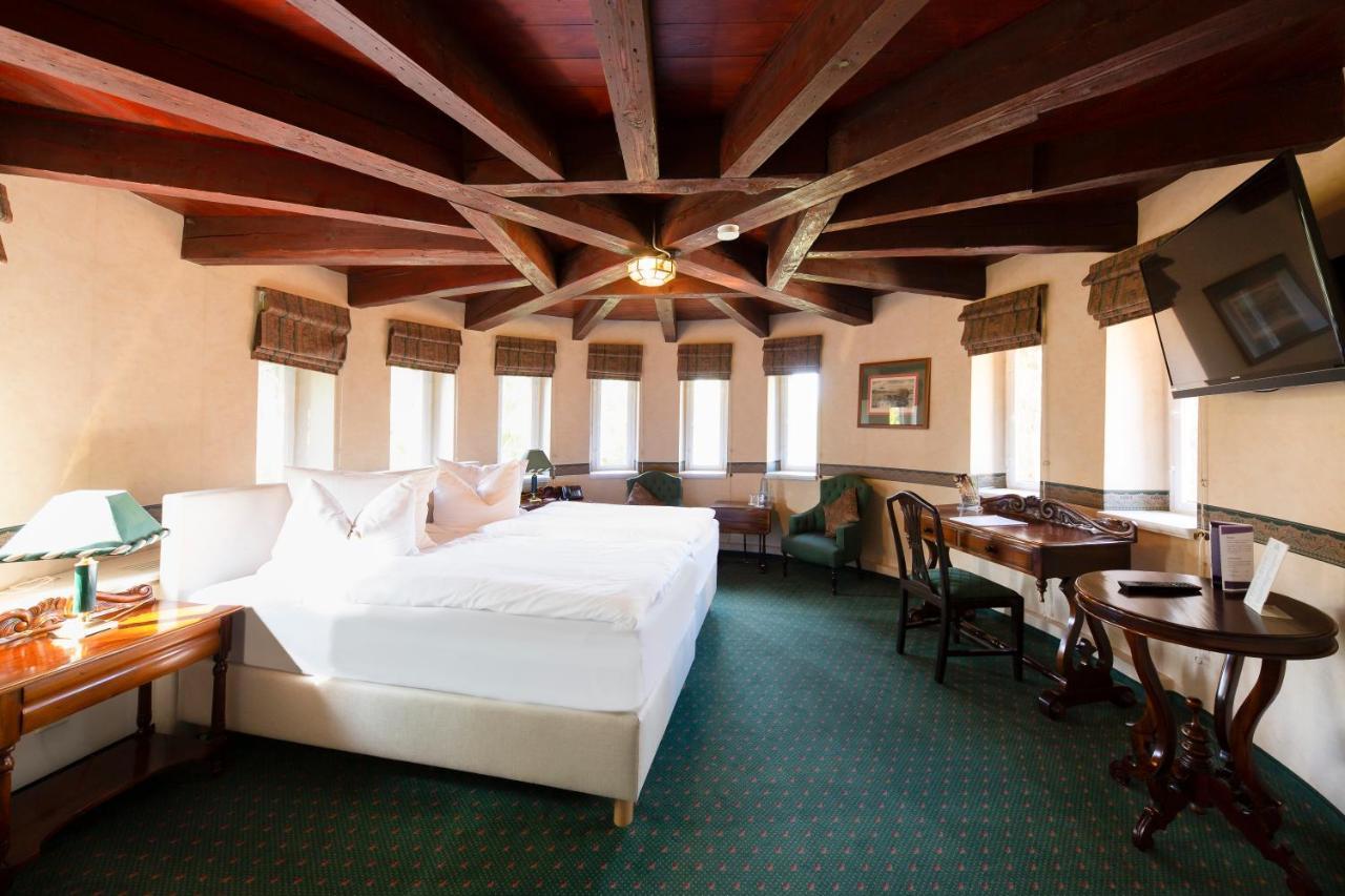 Schlosshotel Villa Westerberge Ашерслебен Экстерьер фото